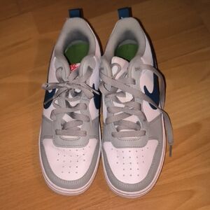 Nike | Women's White and Gray Sneakers with Blue Details